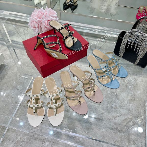 ladies summer beach slippers luxurys designers shoes rivet bow knot flat slippers women sandal studded low heel, Black;red
ladies summer beach slippers luxurys designers shoes rivet bow knot flat slippers women sandal studded low heel, Black;red