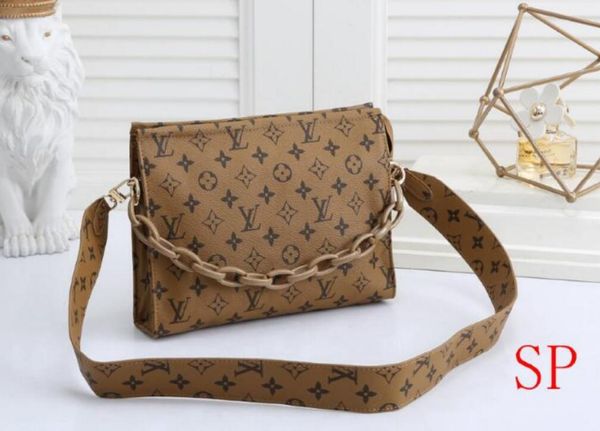 2020 ladies chain handbag crossbody bags fashion luxury women shoulder bag ready stock good quality, Black;red 
2020 ladies chain handbag crossbody bags fashion luxury women shoulder bag ready stock good quality, Black;red