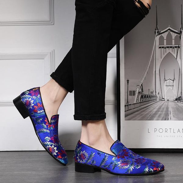 plus size 37-48 men exquisite embroidery leather shoes 2020 colorful handmade formal wear shoes fashion man casual flats, Black
plus size 37-48 men exquisite embroidery leather shoes 2020 colorful handmade formal wear shoes fashion man casual flats, Black