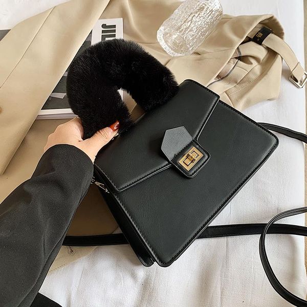 plush tote bag 2021 fashion new quality pu leather women's designer handbag vintage shoulder messenger bag
plush tote bag 2021 fashion new quality pu leather women's designer handbag vintage shoulder messenger bag