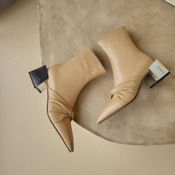2020 concise genuine leather autumn winter ankle boots for women elegant high heels women boots wedding night club shoes woman, Black
2020 concise genuine leather autumn winter ankle boots for women elegant high heels women boots wedding night club shoes woman, Black