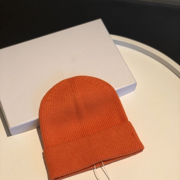 in autumn and winter 2020, the new pure cashmere knitted melon hat couples landlord hat warm and cold hat tide, Blue;gray
in autumn and winter 2020, the new pure cashmere knitted melon hat couples landlord hat warm and cold hat tide, Blue;gray