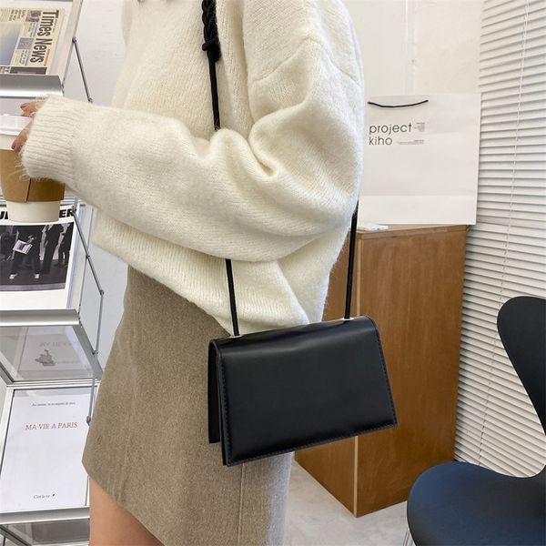fashion pu leather crossbody bag vintage lady solid woven strap shoulder handbag popular simple female daily bag
fashion pu leather crossbody bag vintage lady solid woven strap shoulder handbag popular simple female daily bag