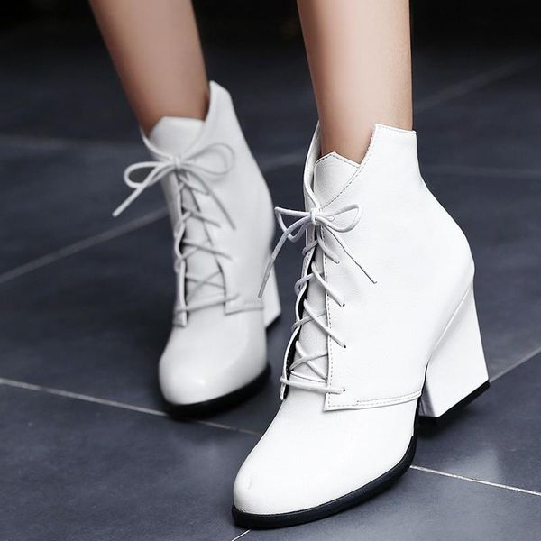2020 fashion autumn winter white black lace up motorcycle block high heels ankle boots for women booties plus size shoes
2020 fashion autumn winter white black lace up motorcycle block high heels ankle boots for women booties plus size shoes