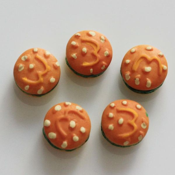 10/50pcs kids kitchen toys cute hamburger resin cabochon 1:12 hamburger diy dollhouse miniature decoration crafts
10/50pcs kids kitchen toys cute hamburger resin cabochon 1:12 hamburger diy dollhouse miniature decoration crafts