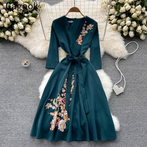 maxi dresses for women spring autumn new formal floral embroidery midi party dresses elegant fashion chic vestidos 2022, Black;gray
maxi dresses for women spring autumn new formal floral embroidery midi party dresses elegant fashion chic vestidos 2022, Black;gray