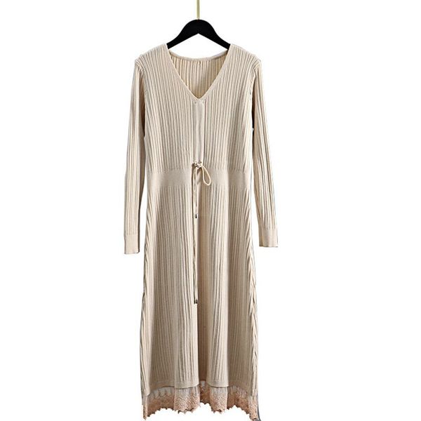 2021 new lace stitching long knit a line women sweater autumn winter drawstring maxi retro ribbed robe pullover dress huvt, Black;gray
2021 new lace stitching long knit a line women sweater autumn winter drawstring maxi retro ribbed robe pullover dress huvt, Black;gray