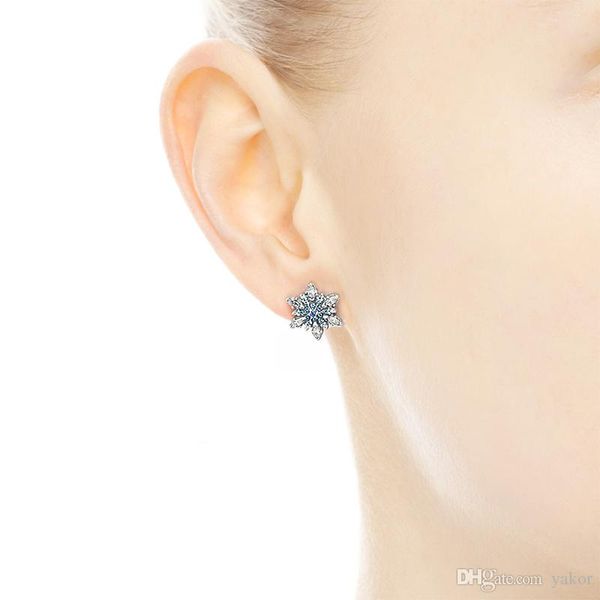 new authentic 925 sterling silver blue snowflake stud earring original box set for pandora 925 snow earrings for women girls gift jewelry, Golden;silver
new authentic 925 sterling silver blue snowflake stud earring original box set for pandora 925 snow earrings for women girls gift jewelry, Golden;silver
