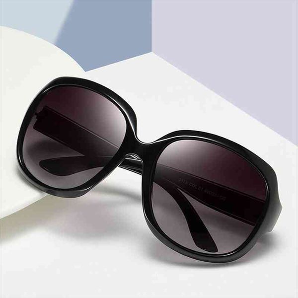 brand star style sunglasses women oversized sun glasses female vintage oval big frame outdoor sunglass uv400, White;black
brand star style sunglasses women oversized sun glasses female vintage oval big frame outdoor sunglass uv400, White;black