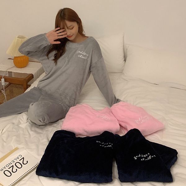 autumn and winter pajamas women's thick coral velvet home set, wear a versatile loose slacker suit
autumn and winter pajamas women's thick coral velvet home set, wear a versatile loose slacker suit