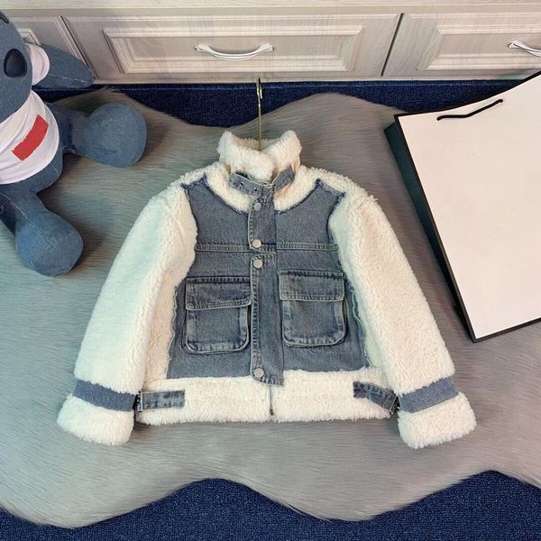 7180 brand children's autumn and winter new lamb hair lapel coat super warm double pocket children's wear fashion 3-12 years 20112, Blue;gray
7180 brand children's autumn and winter new lamb hair lapel coat super warm double pocket children's wear fashion 3-12 years 20112, Blue;gray