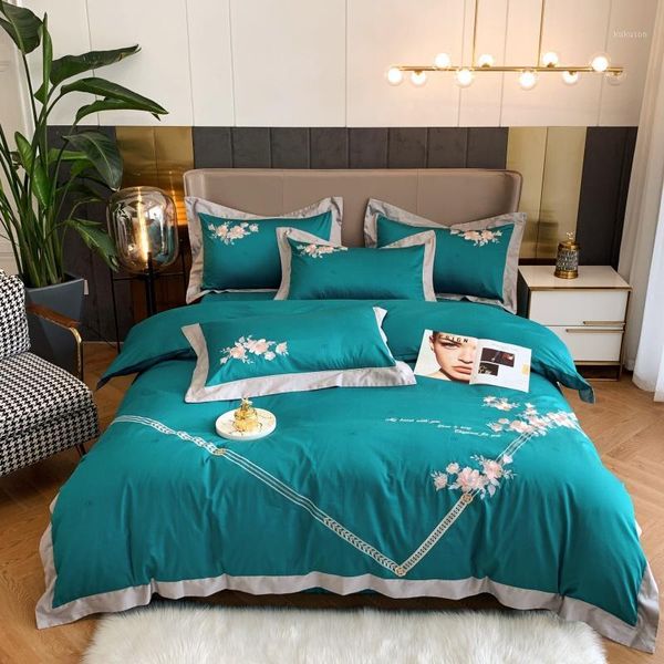 2020 blue flowers bedding set king size embroidery bed linen 1000tc cotton duvet cover bed sheet set pillowcases1
2020 blue flowers bedding set king size embroidery bed linen 1000tc cotton duvet cover bed sheet set pillowcases1