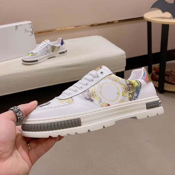 luxury designer men women casual shoes triple white black sneakers leather trainer nylon printed platform trainers shoes 0000
luxury designer men women casual shoes triple white black sneakers leather trainer nylon printed platform trainers shoes 0000