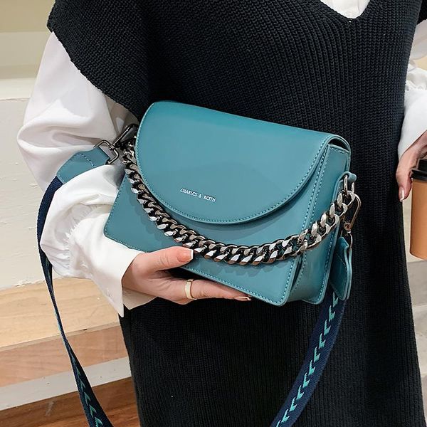 niche design 2021 fashion wide shoulder strap slung square bag underarm bag dual-use width: 23cm
niche design 2021 fashion wide shoulder strap slung square bag underarm bag dual-use width: 23cm