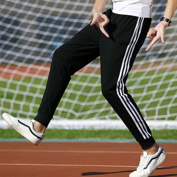 zhijian clothing three bar sports casual men's spring and autumn pants public version 95 cotton leggings, Black
zhijian clothing three bar sports casual men's spring and autumn pants public version 95 cotton leggings, Black