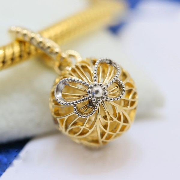 factory wholesale shine gold metal plated silver golden openwork butterfly dangle charm bead fits european jewelry charm bracelets, Black
factory wholesale shine gold metal plated silver golden openwork butterfly dangle charm bead fits european jewelry charm bracelets, Black