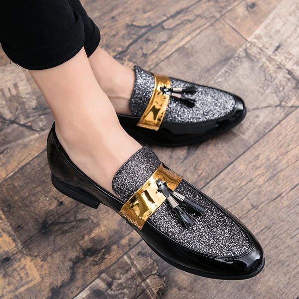 men flat black golden formal patchwork shoe pu leather casual men shoes for man dress shoes 2020 new
men flat black golden formal patchwork shoe pu leather casual men shoes for man dress shoes 2020 new