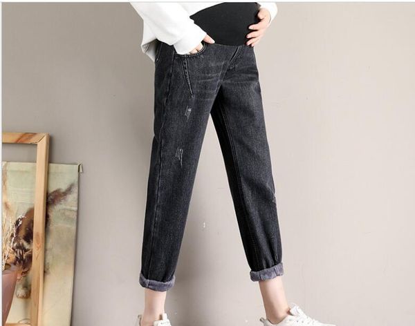 classic new pregnancy fashion cowboy pants autumn winter pregnant women add velvet to keep warm loose blue flower feet jeans, White
classic new pregnancy fashion cowboy pants autumn winter pregnant women add velvet to keep warm loose blue flower feet jeans, White