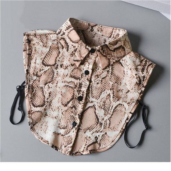 2020 vintage snake print false collar shirt detachable fake shirt collar for women leopard peter pan detachable dot fak jllaks, Blue;red
2020 vintage snake print false collar shirt detachable fake shirt collar for women leopard peter pan detachable dot fak jllaks, Blue;red