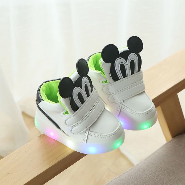 girls size glowing 21-30 led children light up boys anti-slippery casual shoes baby sneakers with luminous sole, Black
girls size glowing 21-30 led children light up boys anti-slippery casual shoes baby sneakers with luminous sole, Black