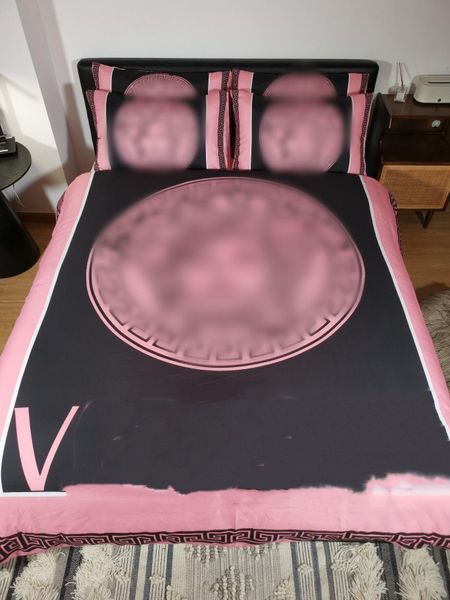 4pcs set pink designer bedding sets cotton size designer bedding luxury duvet cover bed sheet pillowcases for home
4pcs set pink designer bedding sets cotton size designer bedding luxury duvet cover bed sheet pillowcases for home