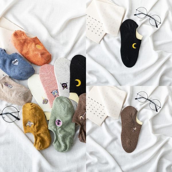 2020 new embroidered women's socks all cotton breathable silicone anti slip and anti takeheel shallow mouth invisible silicone socksboa, Black
2020 new embroidered women's socks all cotton breathable silicone anti slip and anti takeheel shallow mouth invisible silicone socksboa, Black