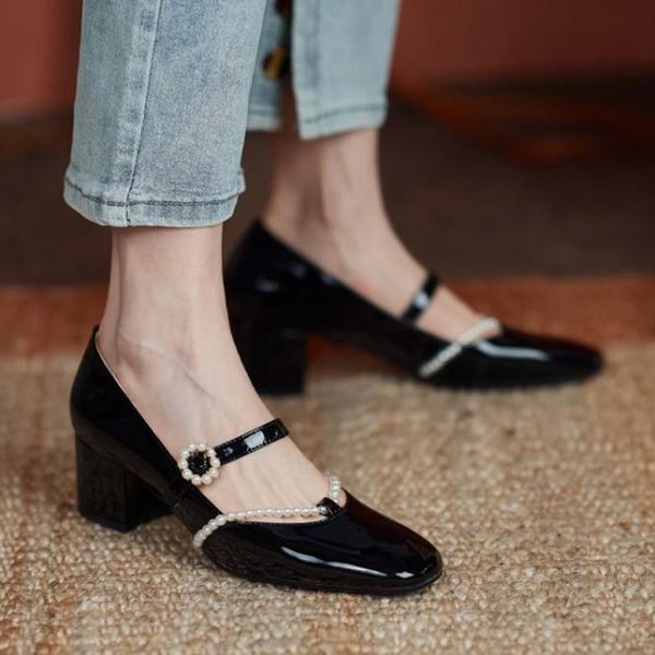 2022 spring new women dress shoes string bead mary janes shoes patent leather pearl buckle strap mid heel ladies shoes 8908n, Black
2022 spring new women dress shoes string bead mary janes shoes patent leather pearl buckle strap mid heel ladies shoes 8908n, Black
