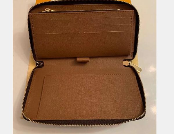 2020 zipper wallet fashion cards and coins famous men leather purse card holders long business no box, Red;black
2020 zipper wallet fashion cards and coins famous men leather purse card holders long business no box, Red;black