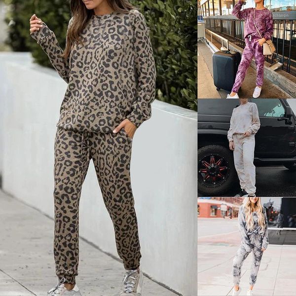 yoga outfits women print tracksuit two-piece set long sleeve round neck elastic waist pants sportswear1, White;red
yoga outfits women print tracksuit two-piece set long sleeve round neck elastic waist pants sportswear1, White;red