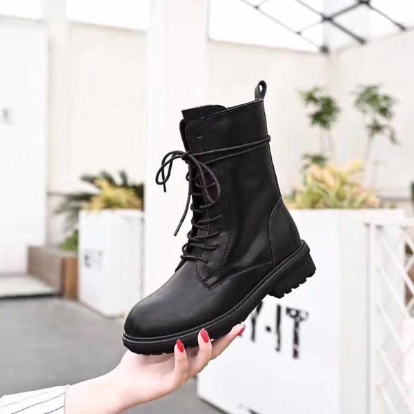 boots 2021 autumn and winter motorcycle round toe lace up genuine leather short women boots1, Black
boots 2021 autumn and winter motorcycle round toe lace up genuine leather short women boots1, Black