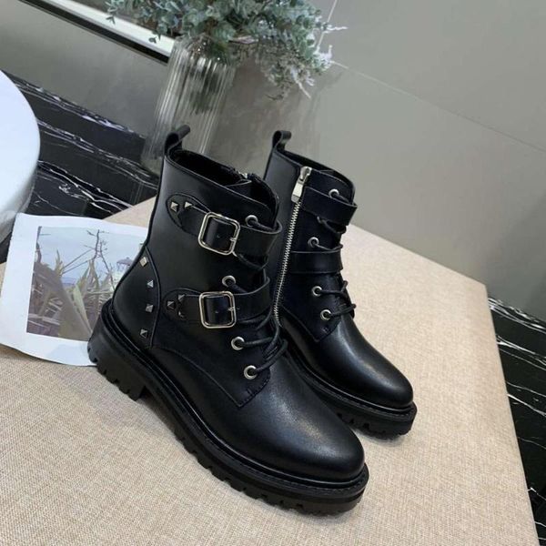 brand design rivets buckle platform martin boots women thick bottom rubber cowboy western booties genuine leather combat botas, Black
brand design rivets buckle platform martin boots women thick bottom rubber cowboy western booties genuine leather combat botas, Black