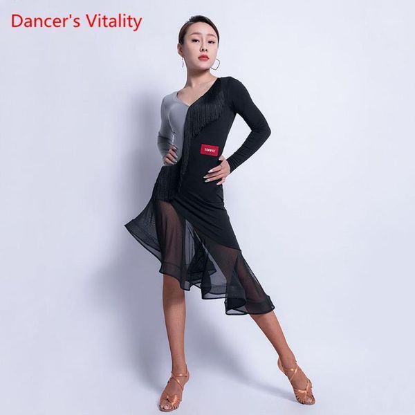 latin dance female long sleeve dress tassel performance clothes new v-neck professional practice clothing1, Black;red
latin dance female long sleeve dress tassel performance clothes new v-neck professional practice clothing1, Black;red