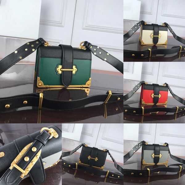 pink sugao designer luxury good hardware handbag single shoulder messenger women's bag leather 2021 fashion girl shopping wallet
pink sugao designer luxury good hardware handbag single shoulder messenger women's bag leather 2021 fashion girl shopping wallet