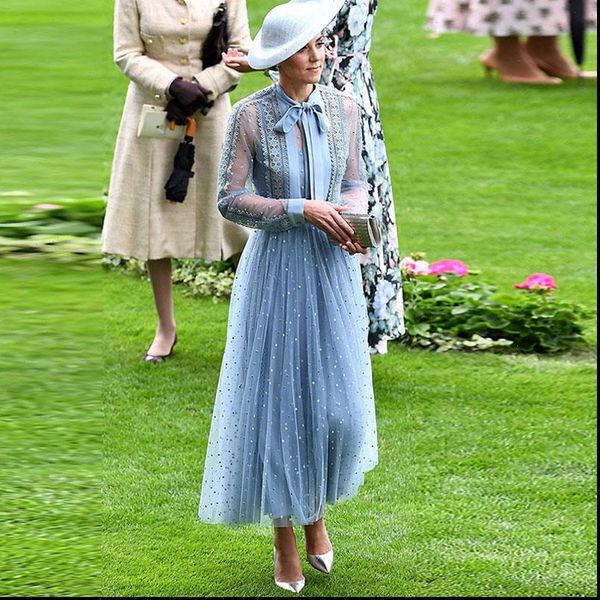 elegant temperament party banquet dress female womens sky blue mesh patchwork lace trim long sleeved dress dot embroidery dress, Black;gray
elegant temperament party banquet dress female womens sky blue mesh patchwork lace trim long sleeved dress dot embroidery dress, Black;gray