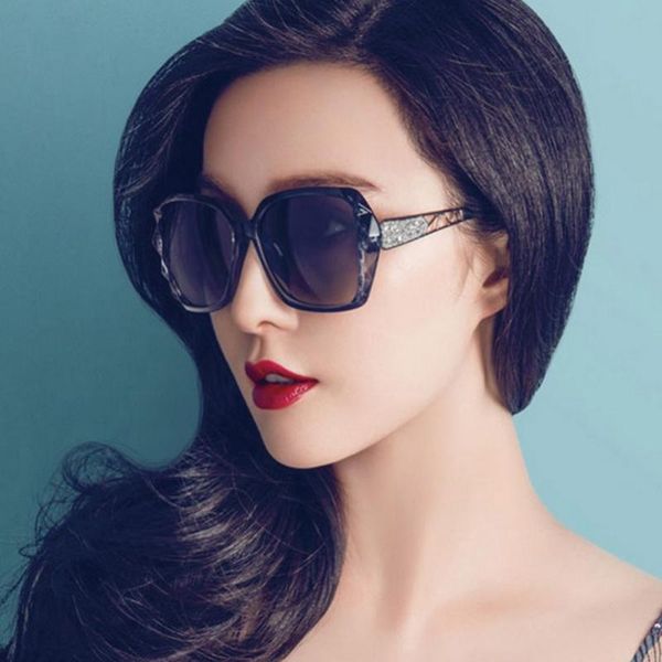 2020 vintage big frame солнцезащитные очки женщин конструктора тавра gradient lens вождения солнцезащитные очки uv400 feminino, White;black
2020 vintage big frame солнцезащитные очки женщин конструктора тавра gradient lens вождения солнцезащитные очки uv400 feminino, White;black