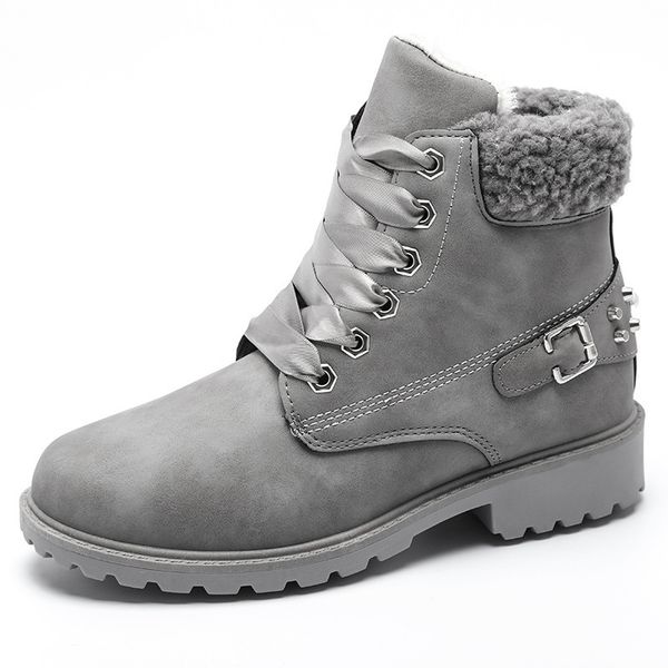 size 43 women winter boots 2019 new arrival fashion suede women snow boots metal rivet warm plush women's ankle boots flat shoes t20010, Black
size 43 women winter boots 2019 new arrival fashion suede women snow boots metal rivet warm plush women's ankle boots flat shoes t20010, Black