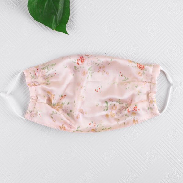 fashion silk dustproof sun-resistant floral print face mask masks mouth muffle soft washabuo0n trah n525
fashion silk dustproof sun-resistant floral print face mask masks mouth muffle soft washabuo0n trah n525