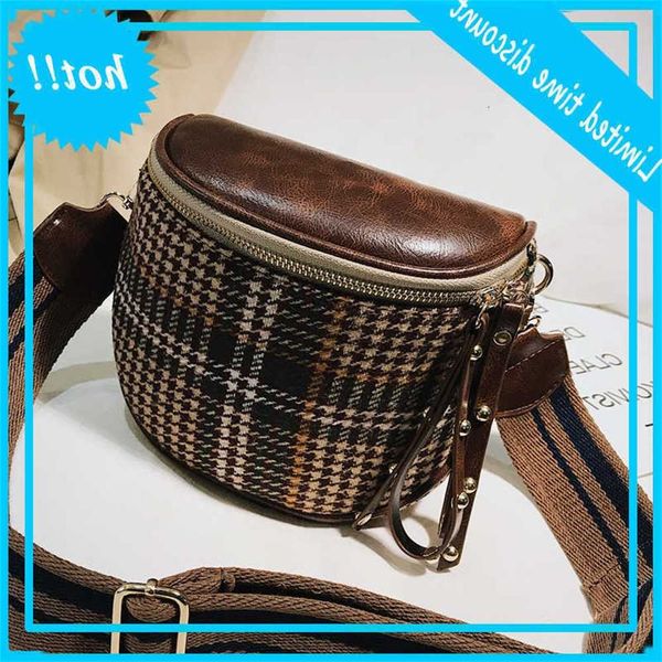 luxury design saddle women crossbody 2020 new fashion brand wide strap ladies shoulder messenger bags female purses
luxury design saddle women crossbody 2020 new fashion brand wide strap ladies shoulder messenger bags female purses