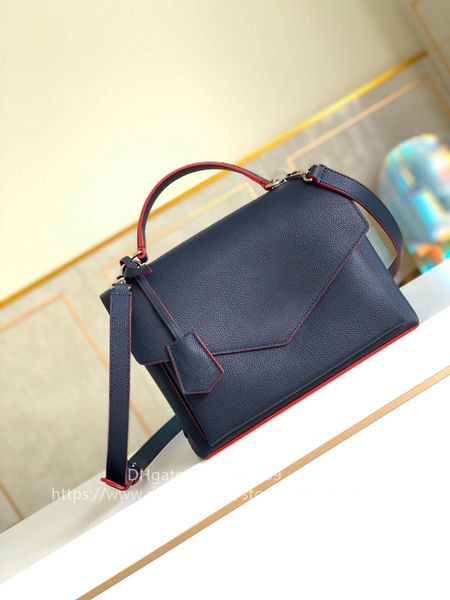 new shoulder bag genuine r luxurys women wallet shoulder fashion leather crossbody bags quality bag shipping b hlck, Red;black
new shoulder bag genuine r luxurys women wallet shoulder fashion leather crossbody bags quality bag shipping b hlck, Red;black