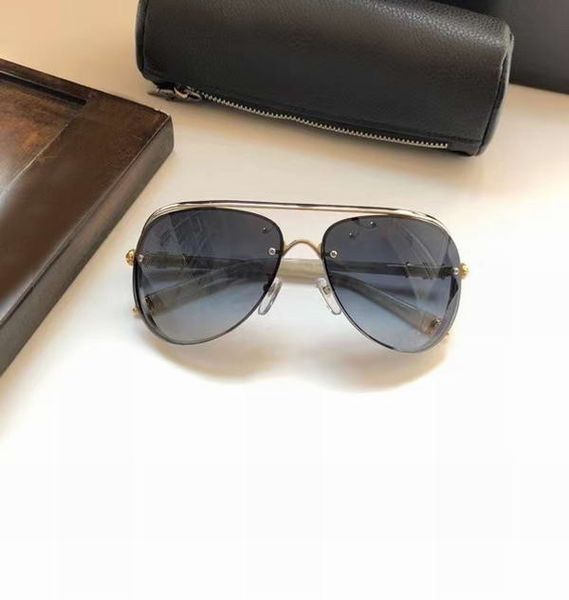 classic pilot sunglasses silver grey shaded mens design sunglasses sun glasses uv protection with box, White;black
classic pilot sunglasses silver grey shaded mens design sunglasses sun glasses uv protection with box, White;black
