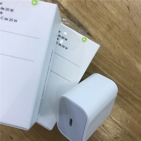 50pc/lot 20w pd fast charging us eu plug wall charger usb type-c port adapter for ip8 plus xs xr 11 pro max
50pc/lot 20w pd fast charging us eu plug wall charger usb type-c port adapter for ip8 plus xs xr 11 pro max