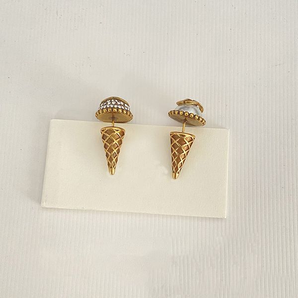 classic stud earrings for women2021 korean fashion ice cream with crystal pearl classic aros earring charm lady vintage jewelry 220211, Golden;silver
classic stud earrings for women2021 korean fashion ice cream with crystal pearl classic aros earring charm lady vintage jewelry 220211, Golden;silver