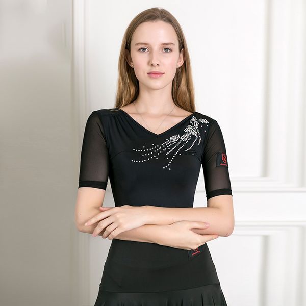 mesh latin ballroom dance for women black stage costume rhinestone waltz rumba sumba dance shirt modern outfits jl1476, Black;red
mesh latin ballroom dance for women black stage costume rhinestone waltz rumba sumba dance shirt modern outfits jl1476, Black;red