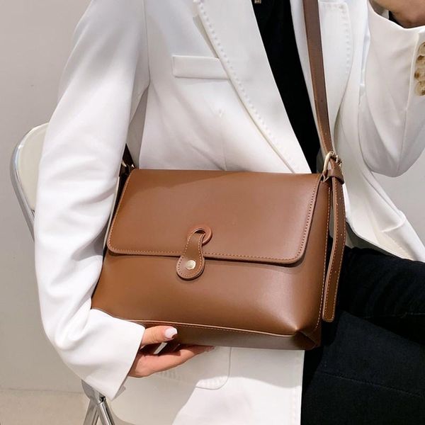 cross body classic simple small flap bag luxury women designer soft leather shoulder bags lady vintage solid color crossbody messenger
cross body classic simple small flap bag luxury women designer soft leather shoulder bags lady vintage solid color crossbody messenger