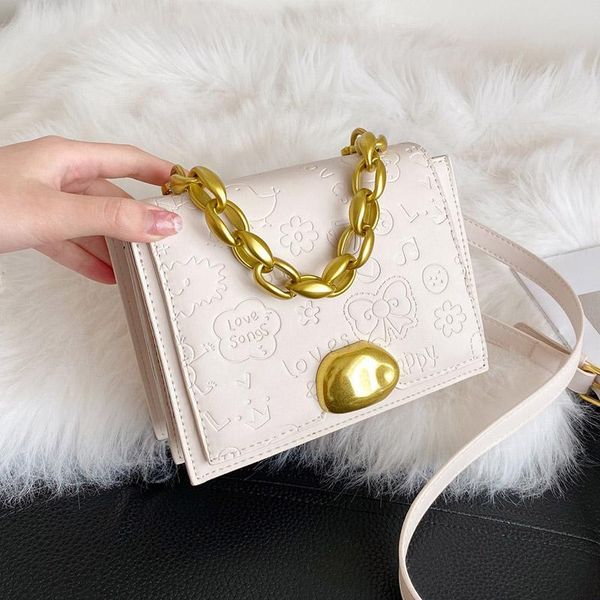 shoulder bags cute printed pu leather mini tote bag 2021 fashion high-quality lady vintage travel gold thick chain handbag
shoulder bags cute printed pu leather mini tote bag 2021 fashion high-quality lady vintage travel gold thick chain handbag