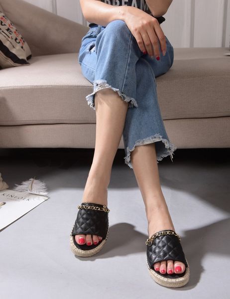 slippers wear women's summer fashion leather 2020 new straw woven thick bottom chain beach one line drag fisherman's shoes, Black
slippers wear women's summer fashion leather 2020 new straw woven thick bottom chain beach one line drag fisherman's shoes, Black