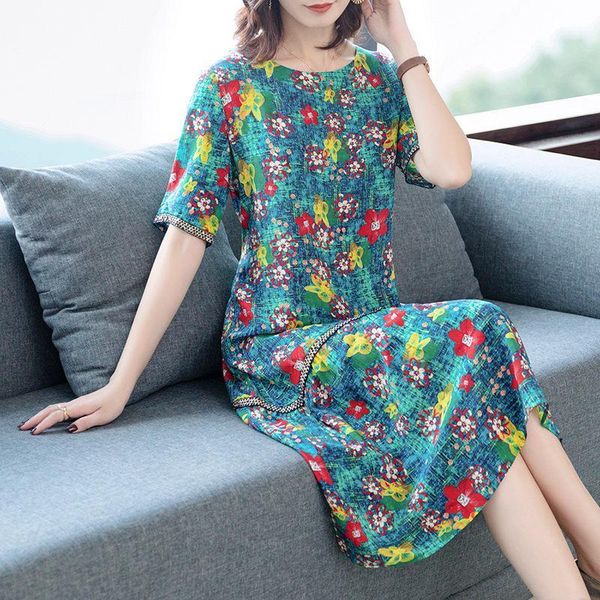 casual dresses ladies summer high-end fashion floral holiday beach dress o-neck short sleeve loose female vestidos printed r561, Black;gray
casual dresses ladies summer high-end fashion floral holiday beach dress o-neck short sleeve loose female vestidos printed r561, Black;gray