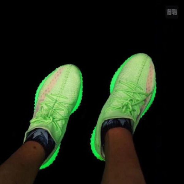 fade kanye west running shoes natural cinder reflective men women sneakers desert sage carbon oreo tail light outdoor trainers shoes
fade kanye west running shoes natural cinder reflective men women sneakers desert sage carbon oreo tail light outdoor trainers shoes