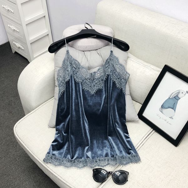 t-shirt, collar v, female hook lace, lace velvet shirt, loose underwear, sleeping clothes
t-shirt, collar v, female hook lace, lace velvet shirt, loose underwear, sleeping clothes