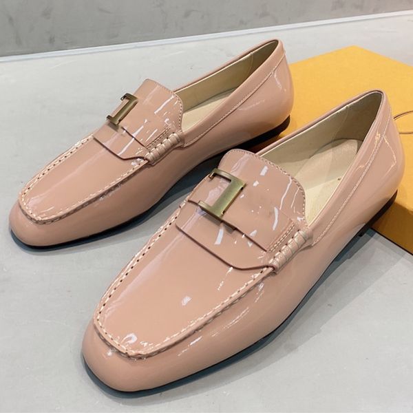 the retro loafers in the 2021 early spring series are made of imported calf patent leather and sheepskin, comfortable and versatile, Black
the retro loafers in the 2021 early spring series are made of imported calf patent leather and sheepskin, comfortable and versatile, Black